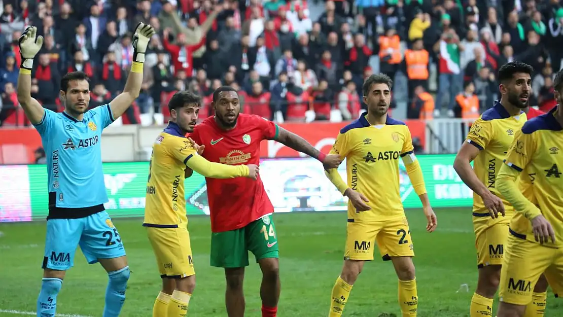 Diyarbakır'da Amedspor, Ankaragücü'ne Karşı İyi ilk yarı 0-0