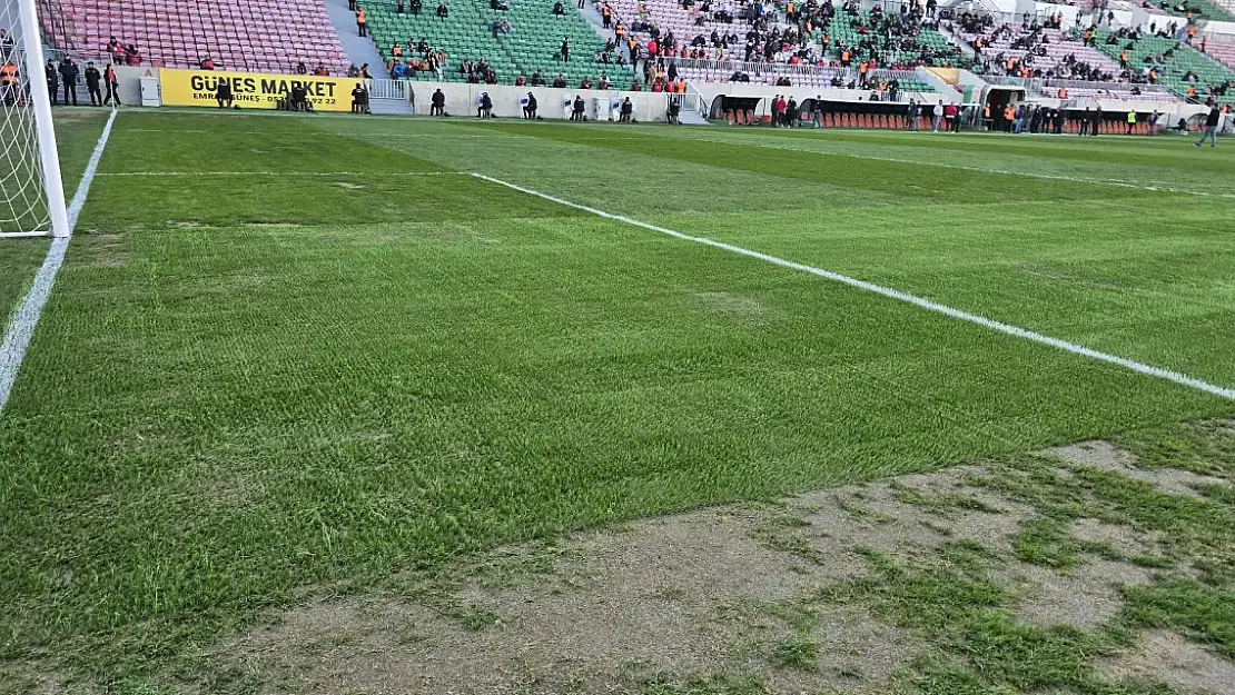 Amedspor, Diyarbakır stadyumu'ndaki zemin sorunu için basın açıklaması yapacak