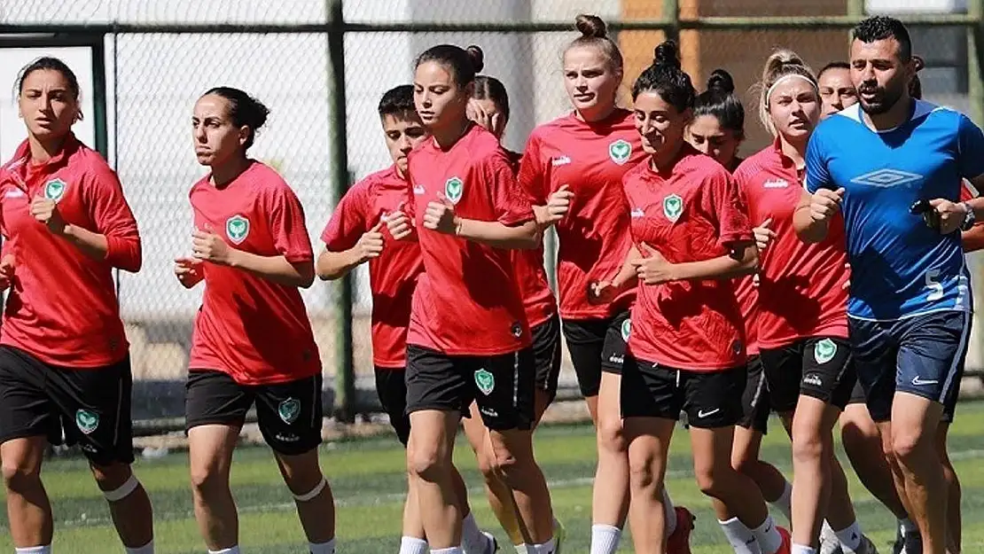 Amedspor Kadın Futbol Takımı'nda Erhan Eren dönemi sona erdi