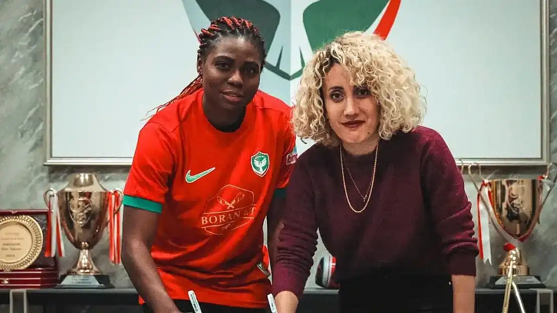 Amedspor, Kamerunlu forvet Tatiana Gwlady Ewogo Ekogo'yu renklerine bağladı