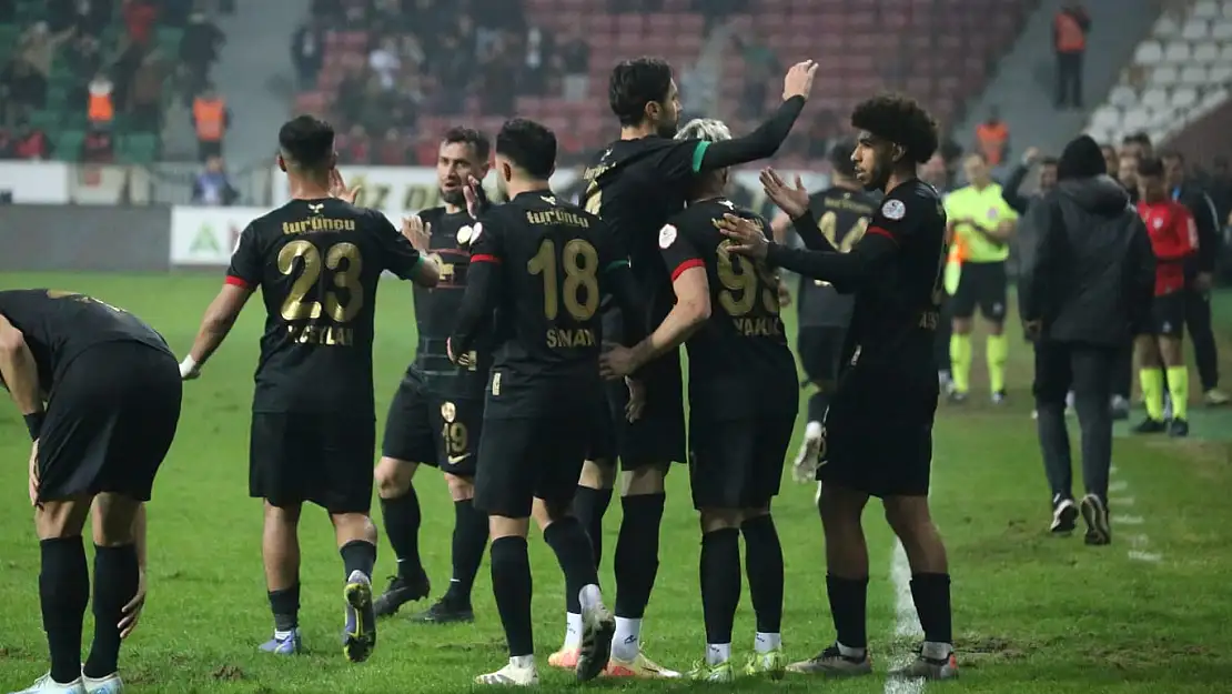 Amedspor Play-Off Yolunda Hız Kesmeden Çalışıyor