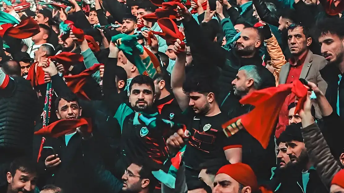 Amedspor taraftarı ayakta: 1. Lig'e de yabancı hakem gelsin!