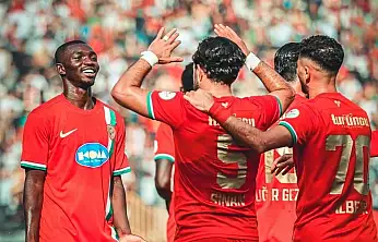 Diyarbakır'ın gururu Amedspor, Manisa'yı 3 golle geçti!