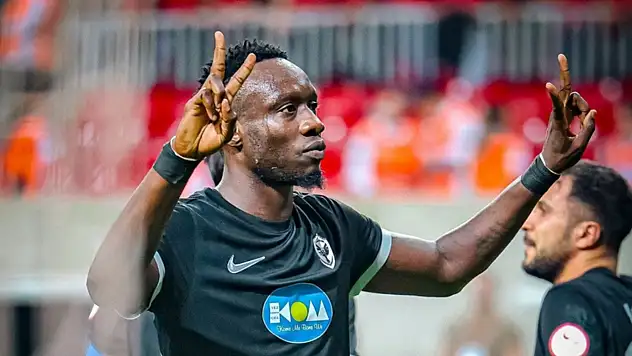 Amedspor'un Yıldızı Diagne, Ligin En Skorer İsmi Oldu
