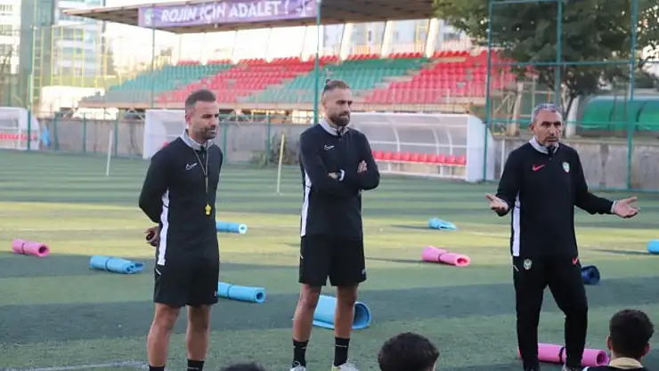 Amedspor'da Büyük Şaibe İddiası: Hakem Kararları Gelişim Ligi'ni Karıştırdı!