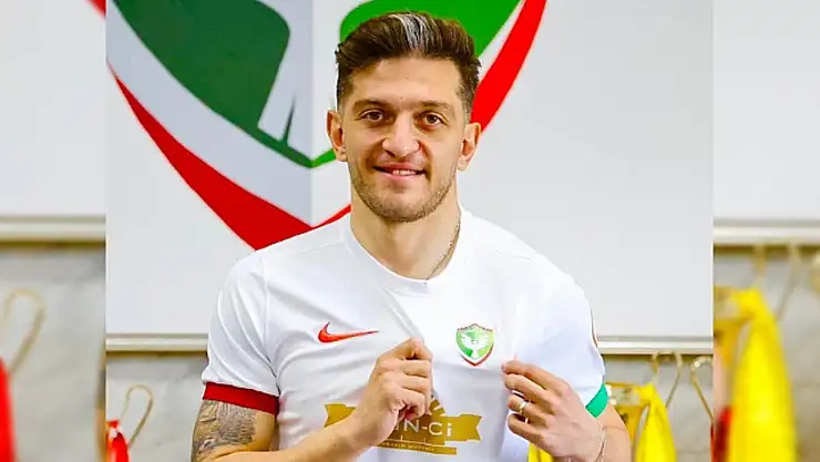 Amedspor'un Savunmacısı Kırklarelispor'a İmza Attı
