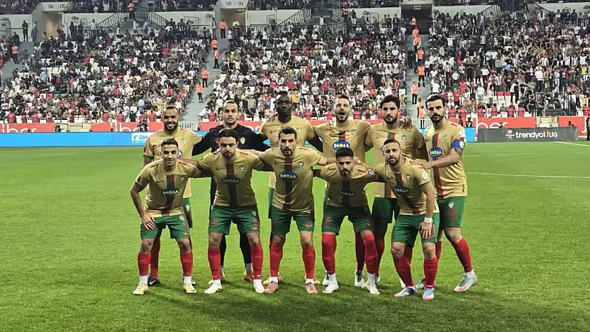 Amedspor-Sarıyer maçında ilk yarı sessiz geçti